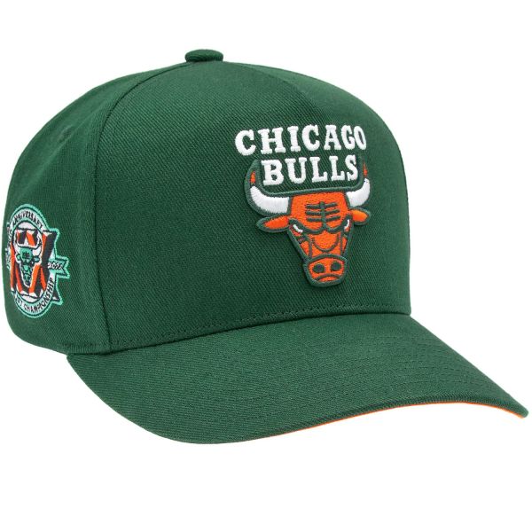 Mitchell & Ness Snapback PRO CROWN Cap - Chicago Bulls kelly