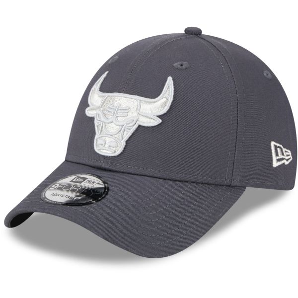 New Era 9Forty Strapback Cap - METALLIC Chicago Bulls