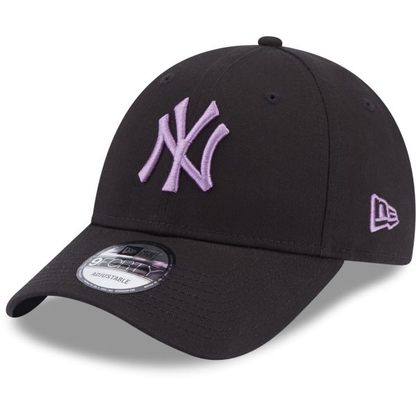 New Era 9Forty Strapback Cap New York Yankees schwarz lila