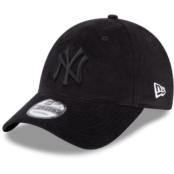 New Era 9Forty Strapback Cap CORD New York Yankees black