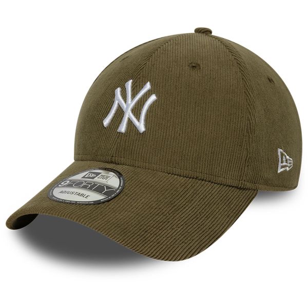 New Era 9Forty Strap Cap - SOFT CORD New York Yankees olive