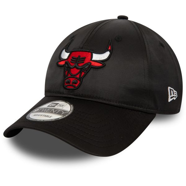 New Era 9Forty Strapback Cap - SATIN Chicago Bulls schwarz
