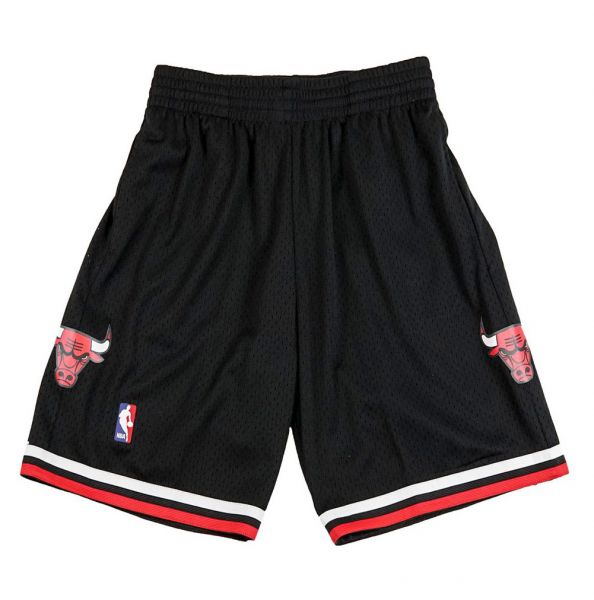M&N NBA Swingman Shorts Chicago Bulls 1997-98 schwarz | Hosen & Shorts ...