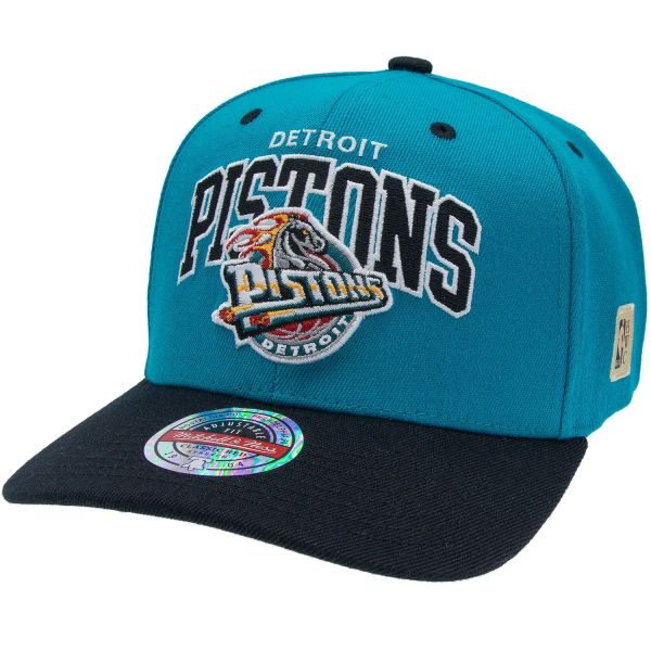 M&N Stretch Snapback Classic Red Cap - Detroit Pistons