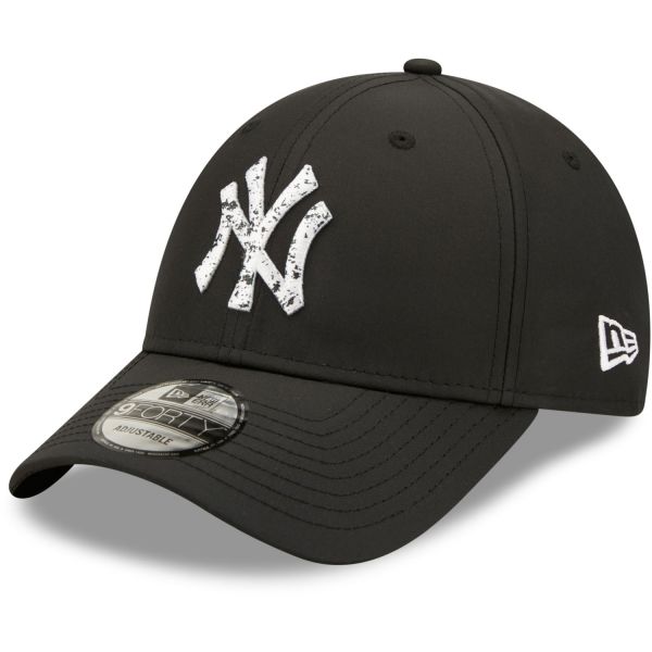 New Era 9Forty Snapback Cap - BRUSHED New York Yankees